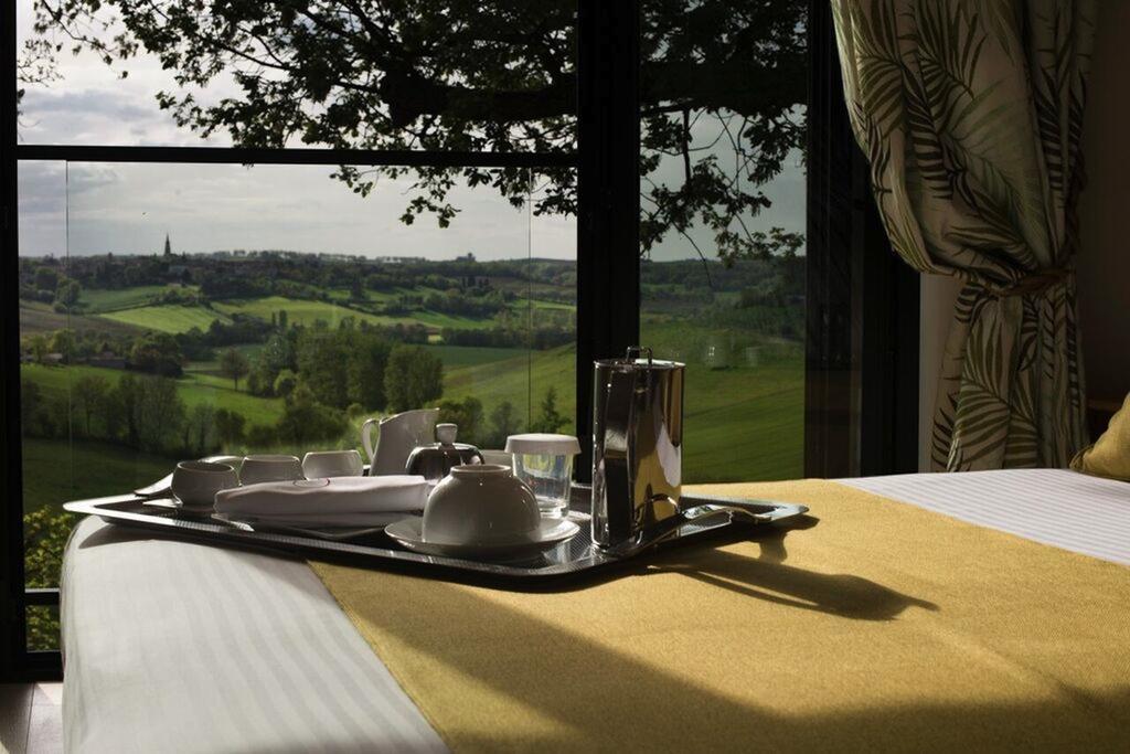 Chambres D'Hotes Domaine De Nazere Avezan Exteriör bild