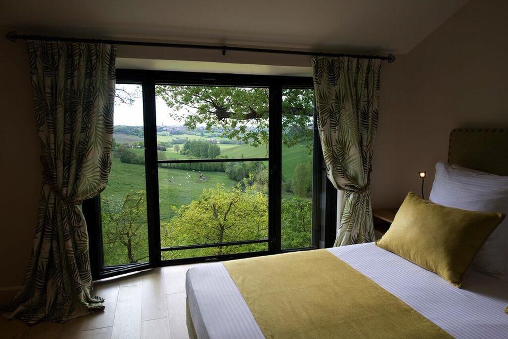 Chambres D'Hotes Domaine De Nazere Avezan Exteriör bild