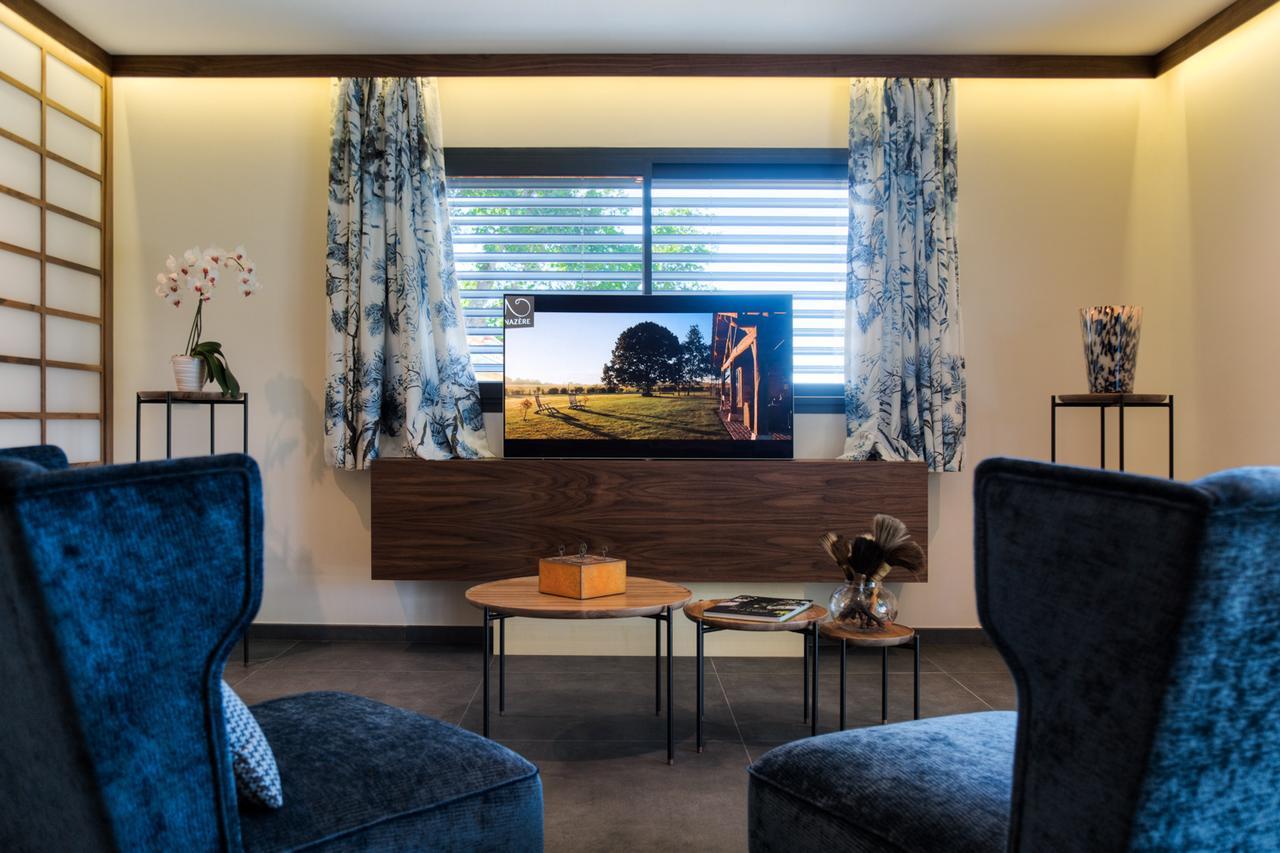 Chambres D'Hotes Domaine De Nazere Avezan Exteriör bild